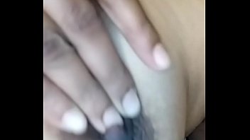 Indian girl play with her boobs on cam